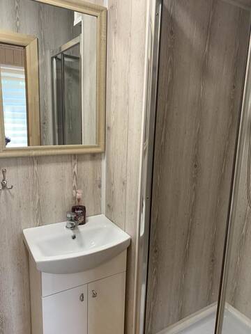 Фото номера Cемейный номер с собственной ванной комнатой Кемпинги Guest house Elernes Muiža г. Даугавпилс 4