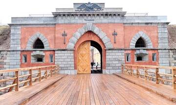 Фото Апартаменты Picturesque apartment into antique fortress г. Даугавпилс 1