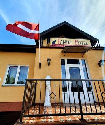 Фото Гостевой дом Family Hotel г. Даугавпилс 1