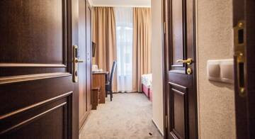 Фото номера Двухместный номер с 1 кроватью или 2 отдельными кроватями Отель Biplan City г. Даугавпилс 9